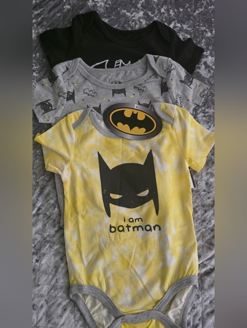 Batman 3 Piece Onesie 18m.